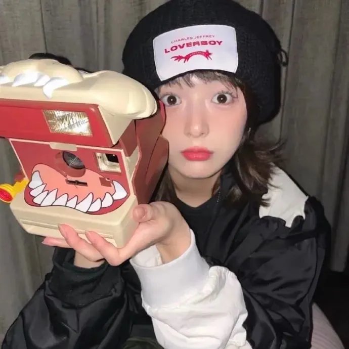 小犬与女孩